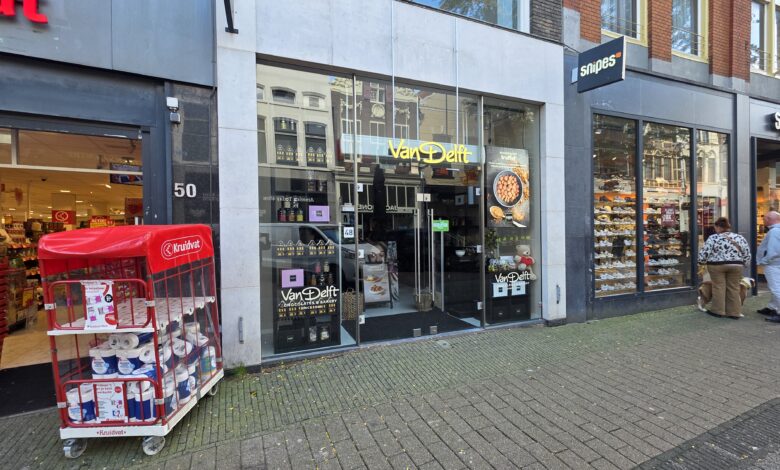 Pepernoten en kruidnoten bij Van Delft aan de Diezerstraat in Zwolle