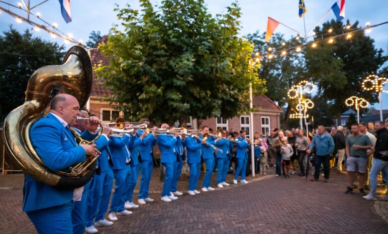Evenementenband 103dB uit Zwolle tijdens een optreden