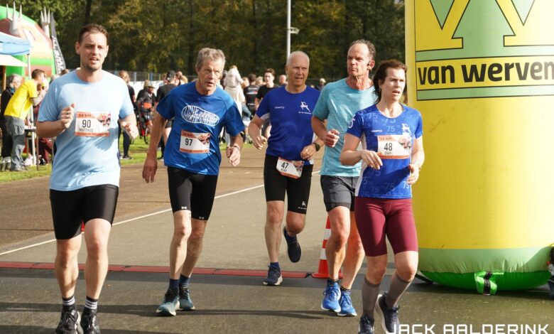 Deelnemers aan Run Oldebroek 2026 tijdens de sportieve ochtend