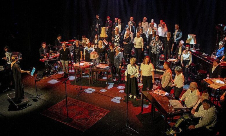 Koor H6 tijdens een optreden in Zwolle