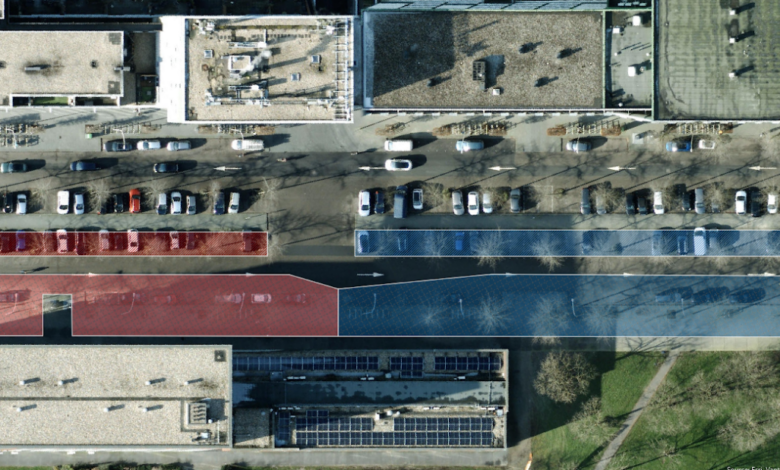 Parkeerplaatsen aan de Werkerlaan bij winkelcentrum Stadshagen in Zwolle